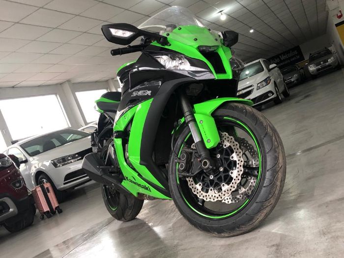 KAWASAKI NINJA ZX 10R 1000CC