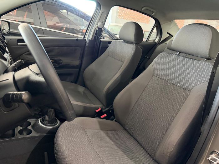 VOLKSWAGEN VOYAGE 1.0