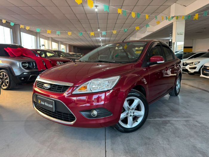FORD FOCUS SEDAN 2.0 16V