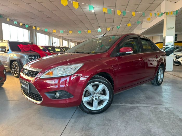 FORD FOCUS SEDAN 2.0 16V