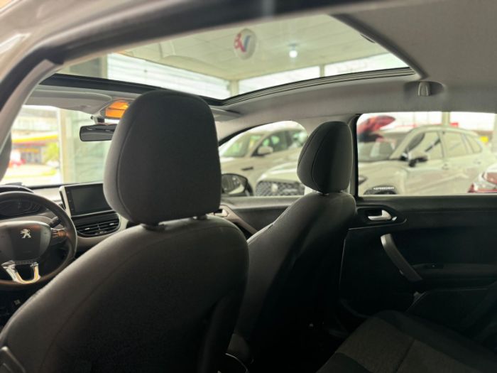PEUGEOT PEUGEOT 208 ALLURE 1.2