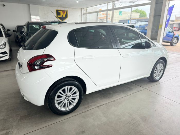 PEUGEOT PEUGEOT 208 ALLURE 1.2