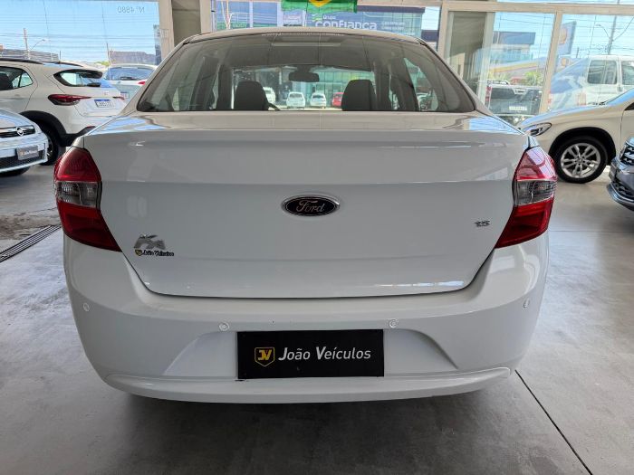 FORD KA SE SEDAN PLUS 1.5