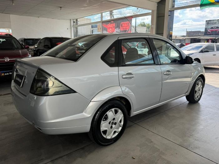 FORD FIESTA SEDAN 1.6 
