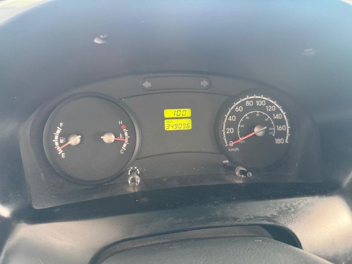 KIA BONGO K-2500 2.5 4x2 TBD