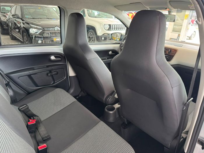 VOLKSWAGEN UP MOVE 1.0