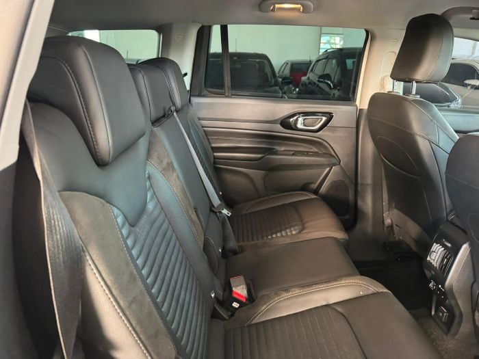 JEEP COMMANDER LIMITED T270 1.3