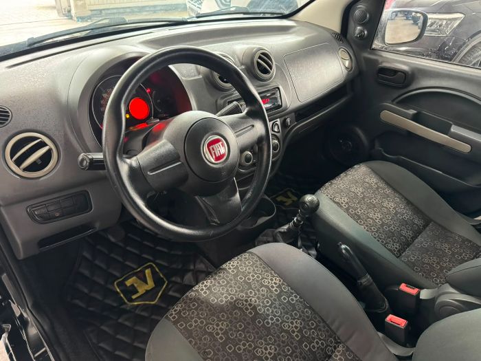 FIAT UNO VIVACE Celeb. 1.0 