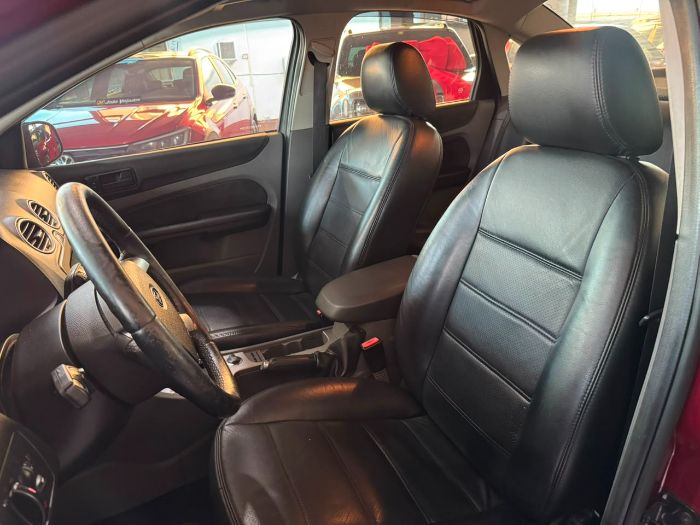 FORD FOCUS SEDAN 2.0 16V