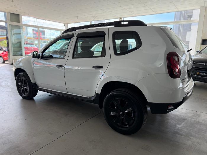 RENAULT DUSTER AUTHENTIQUE 1.6