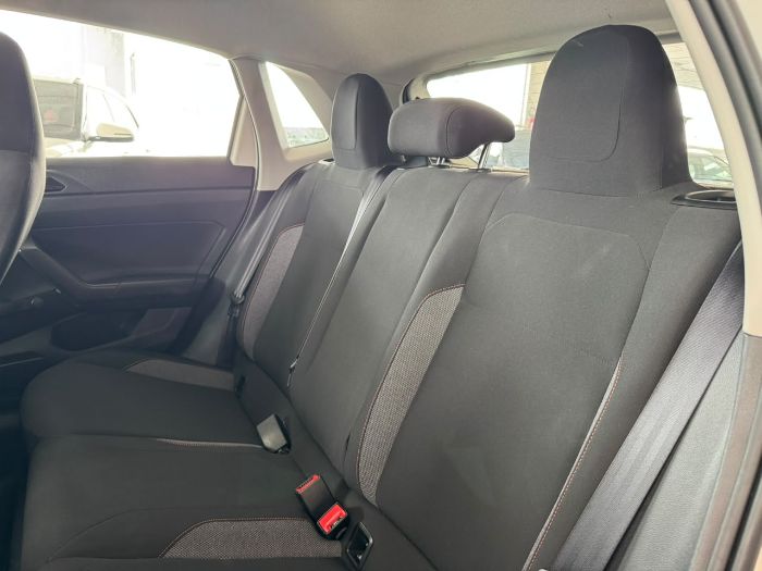 VOLKSWAGEN POLO HATCH 1.0