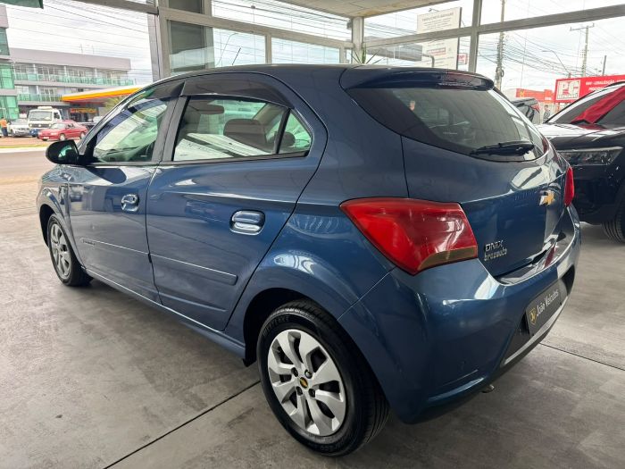 CHEVROLET ONIX HATCH LT 1.0