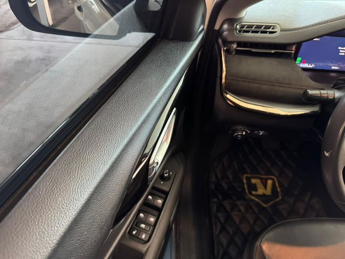 JEEP COMMANDER LIMITED T270 1.3