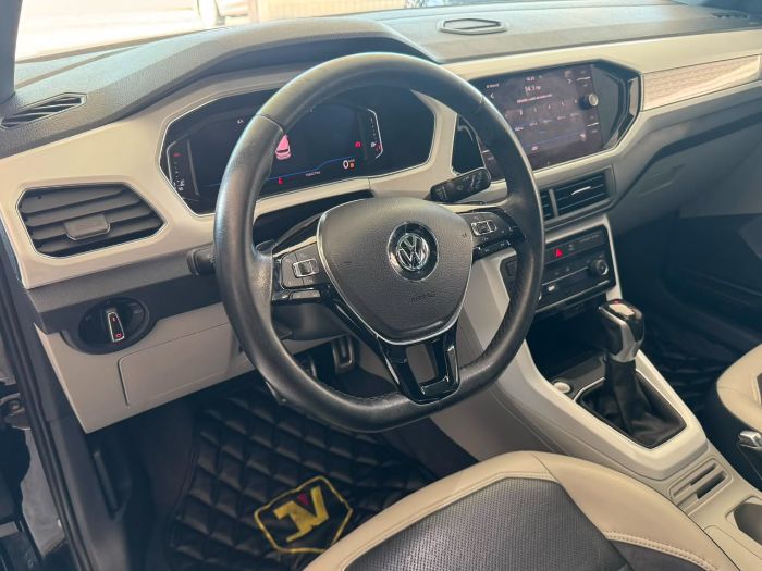 VOLKSWAGEN T-CROSS HIGHLINE TSI 1.4