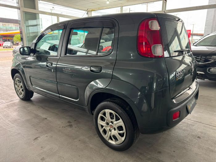 FIAT UNO VIVACE Celeb. 1.0 