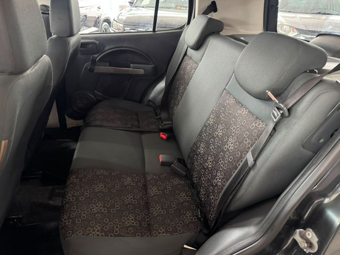 FIAT UNO VIVACE Celeb. 1.0 