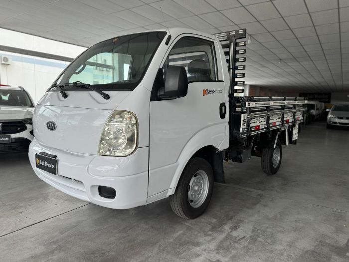 KIA BONGO K-2500 2.5 4x2 TBD