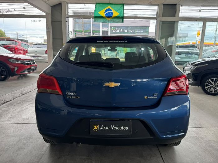 CHEVROLET ONIX HATCH LT 1.0