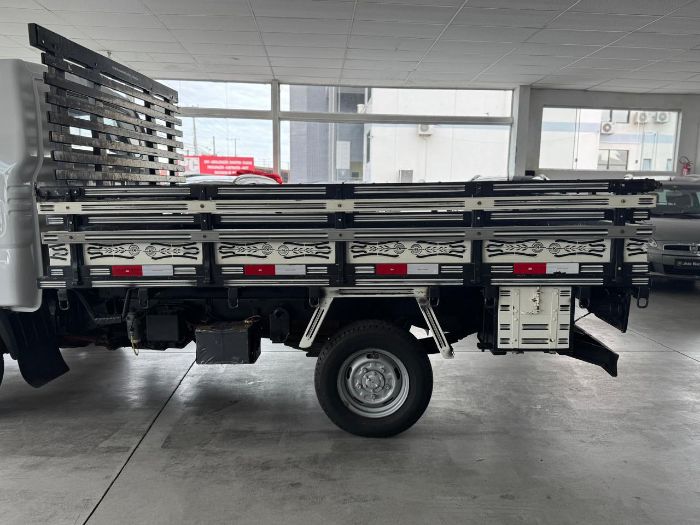 KIA BONGO K-2500 2.5 4x2 TBD