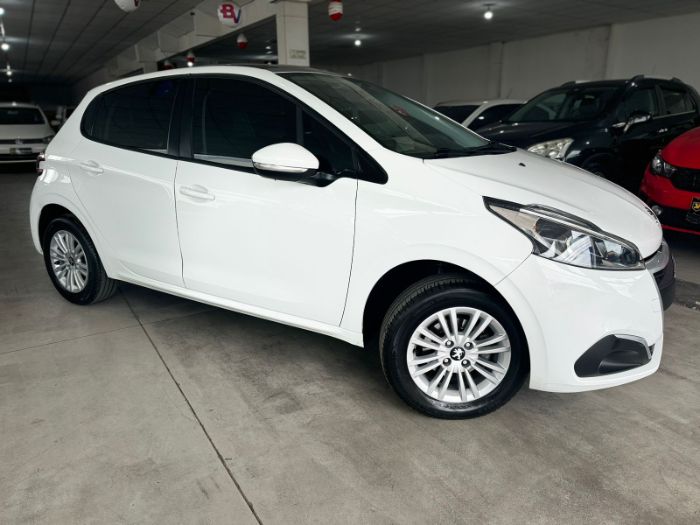 PEUGEOT PEUGEOT 208 ALLURE 1.2
