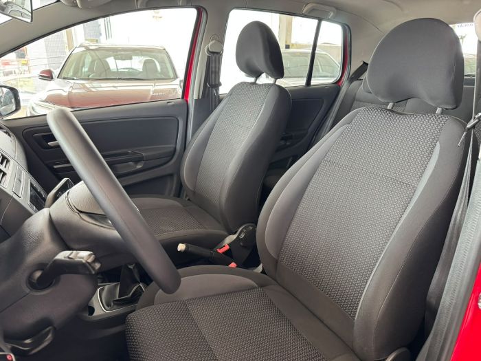 VOLKSWAGEN FOX CONNECT 1.6