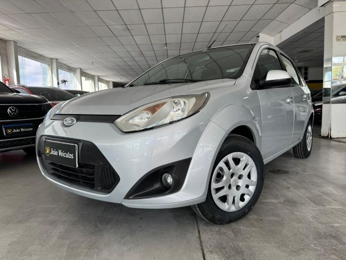 FORD FIESTA SEDAN 1.6
