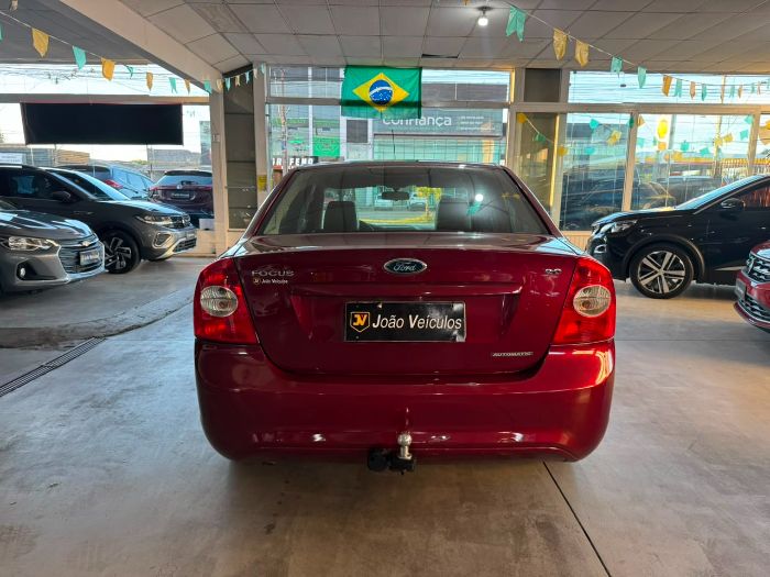 FORD FOCUS SEDAN 2.0 16V