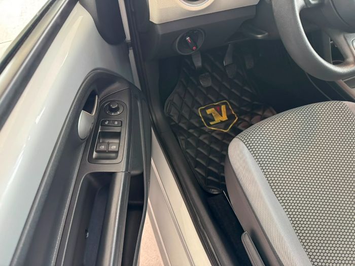 VOLKSWAGEN UP MOVE 1.0