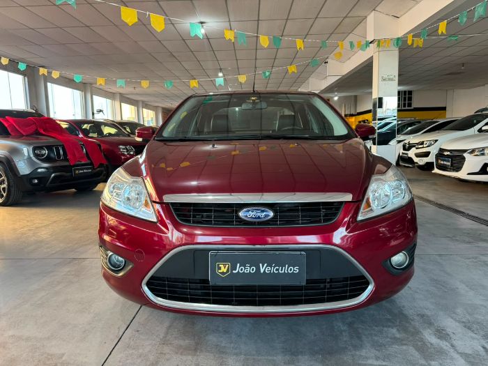 FORD FOCUS SEDAN 2.0 16V