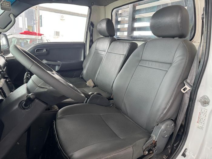 KIA BONGO K-2500 2.5 4x2 TBD