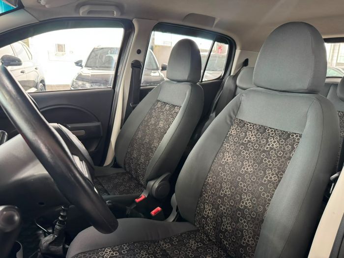 FIAT UNO VIVACE Celeb. 1.0 