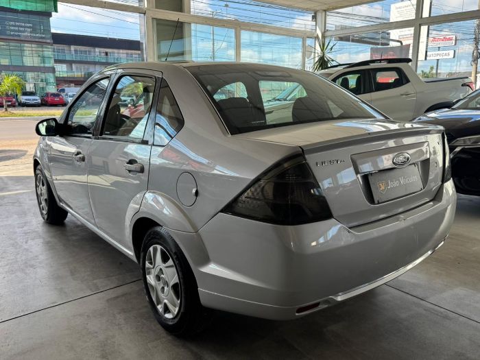 FORD FIESTA SEDAN 1.6 