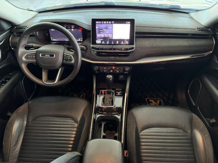JEEP COMMANDER LIMITED T270 1.3