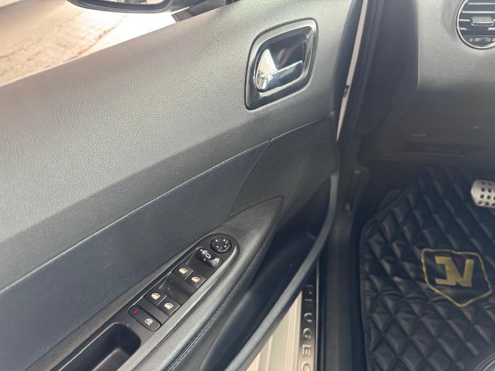PEUGEOT PEUGEOT 308 GRIFFE THP
