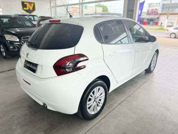PEUGEOT PEUGEOT 208 ALLURE 1.2
