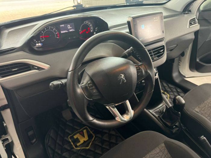 PEUGEOT PEUGEOT 208 ALLURE 1.2