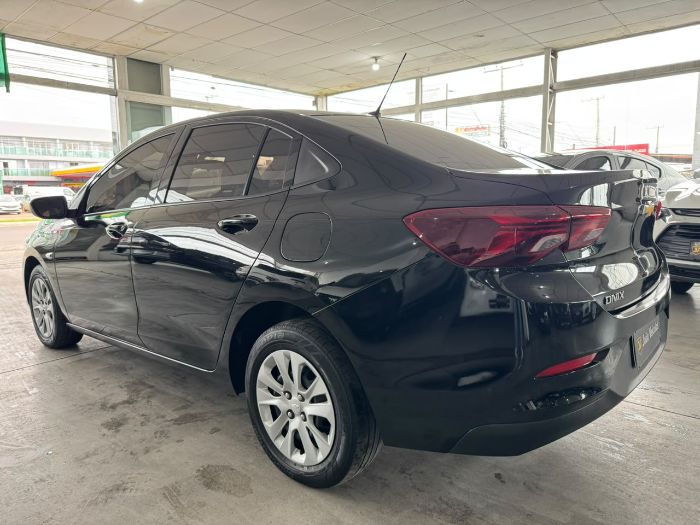 CHEVROLET ONIX PLUS 10MT LT